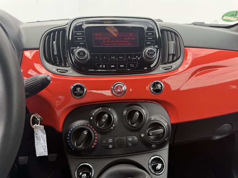 Fiat 500 (2021) 1.0i Hybrid - fotka 18 z 19