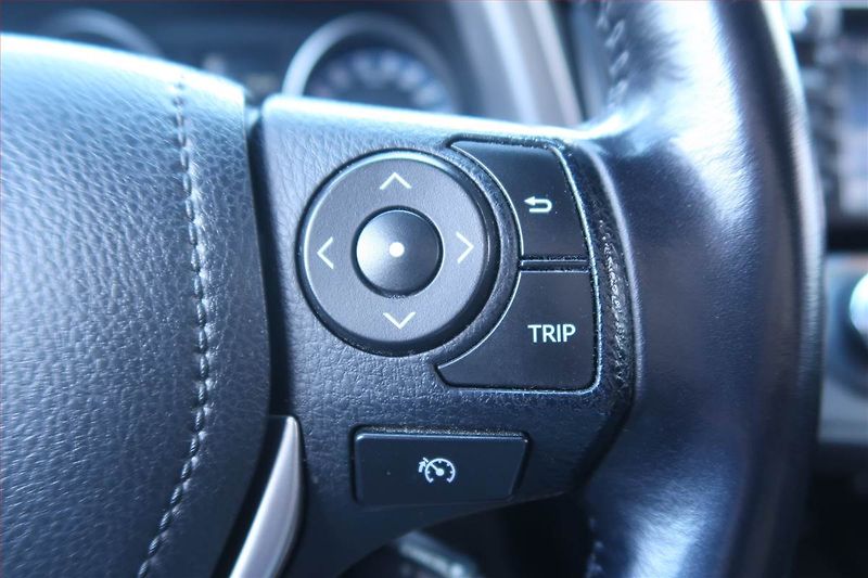 Toyota RAV4 (2016) 2.0 VVT-i, 4X4, Automat - fotka 18 z 28