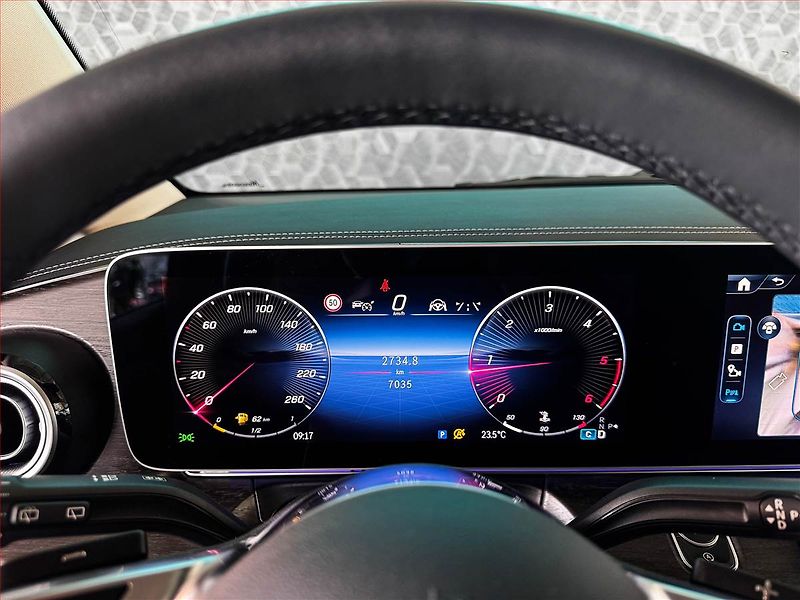 Mercedes-Benz Třídy V (2025) 300 d 4MATIC, ČR, 1Maj, DPH - fotka 7 z 25