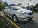 Škoda Octavia (2008) 2 1.9TDI TAŽNÉ  - náhled 7