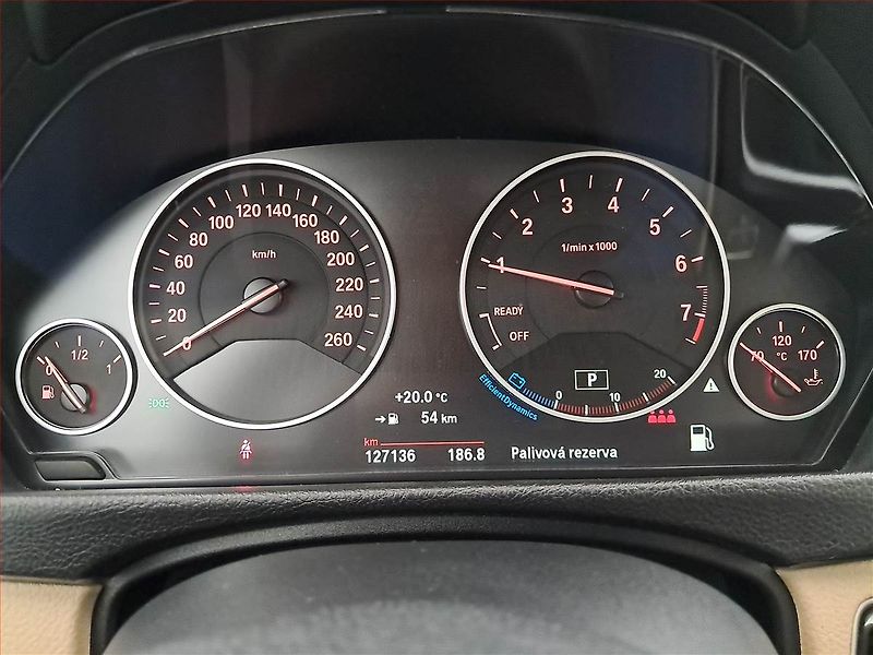 BMW Řada 4 (2018) 430i xDrive - fotka 11 z 23
