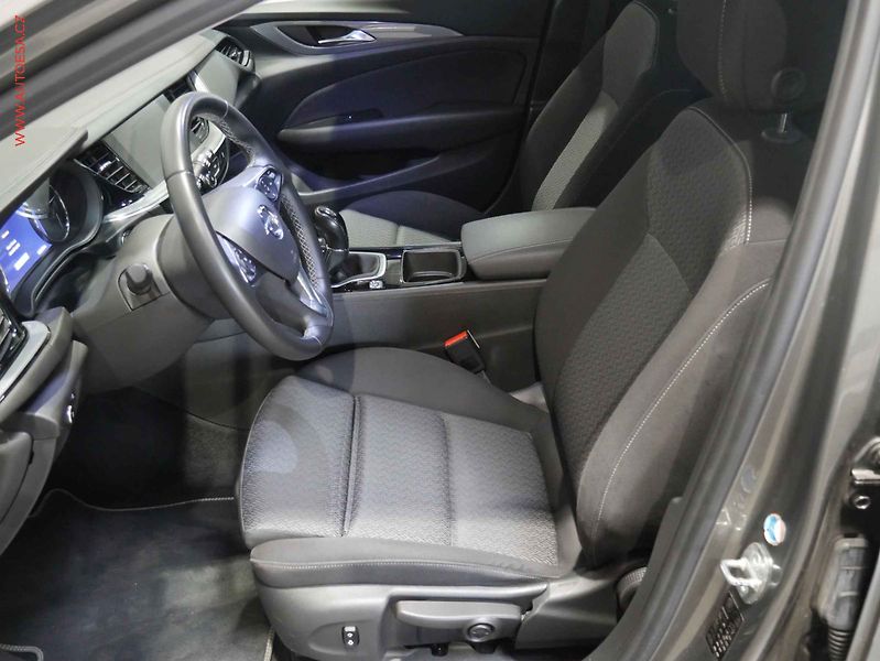 Opel Insignia (2019) 2.0 CDTI, 1.maj, AC, navi - fotka 9 z 19