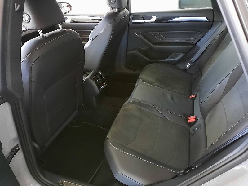 Volkswagen Arteon Shooting Brake (2023) 2.0 TSI (140kW/190k) DSG, R-li - fotka 8 z 28