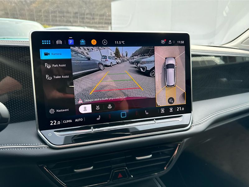 Volkswagen Passat Business 1.5 eTSI 110 kW DSG V - fotka 14 z 24