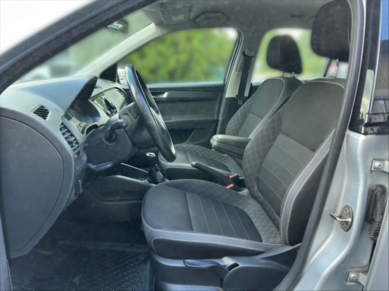 Škoda Fabia 1,0 TSI 70 Ambition - fotka 7 z 11