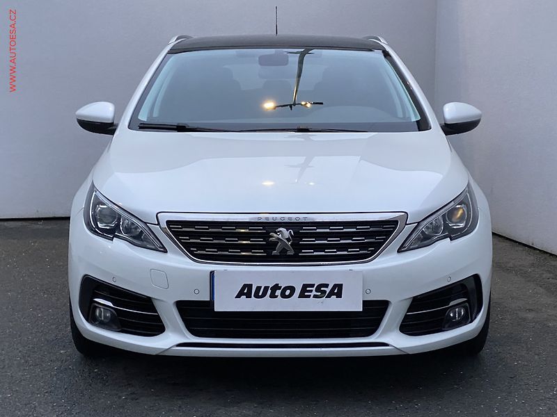 Peugeot 308 (2019) 1.5 HDi, navi, panorama - fotka 2 z 18