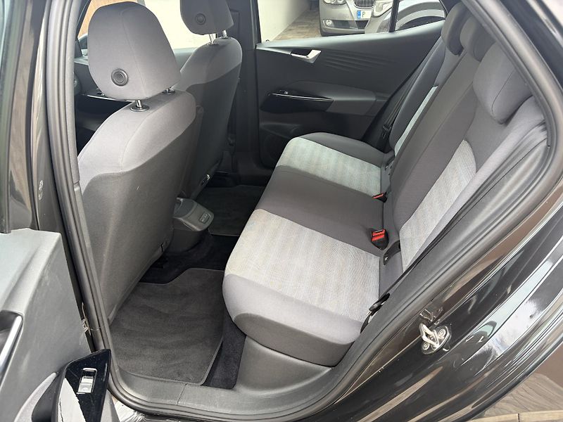 Volkswagen ID.3 (2020) PRO 62kwh, 150kw - fotka 9 z 13