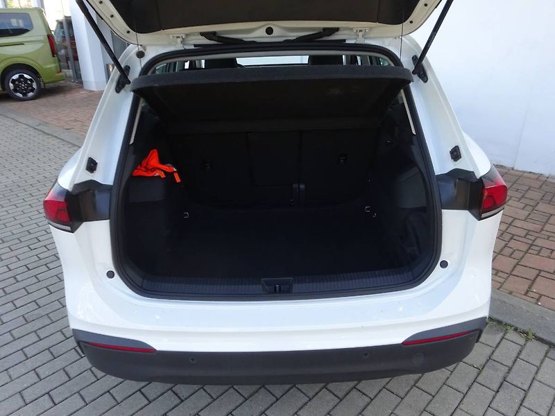 Volkswagen Tiguan (2024) 1,5 eTSI/96 kW MHEV - fotka 11 z 27