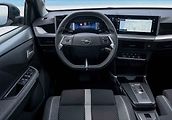 Opel Frontera.