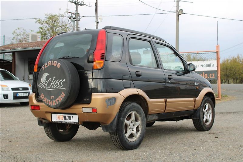 Daihatsu Terios 1,3 i  4 x 4,STK 3/2027,KLIMA - fotka 5 z 25