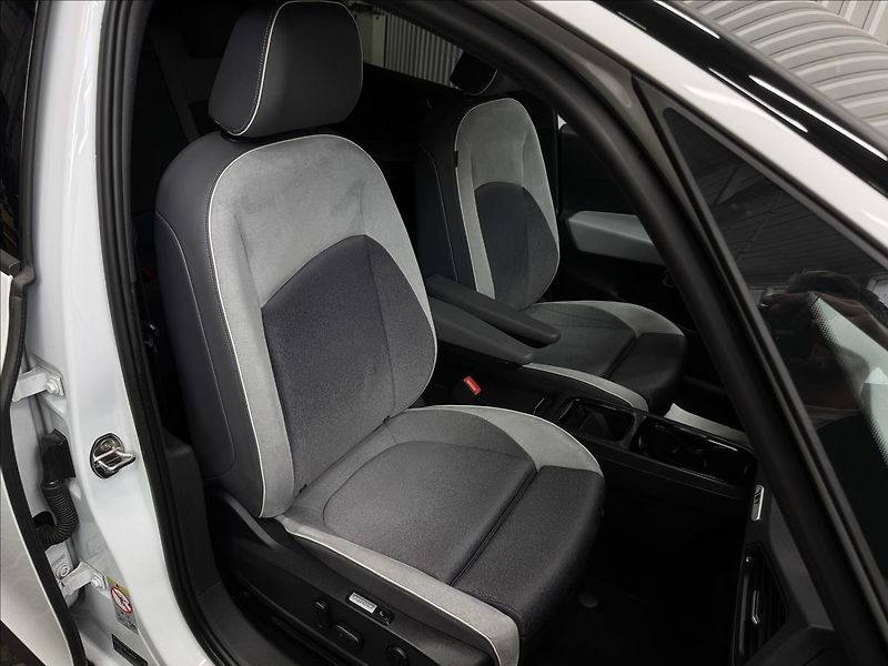 Volkswagen ID.3 150kW MAX 1ST PLUS PRO PERF. - fotka 43 z 46