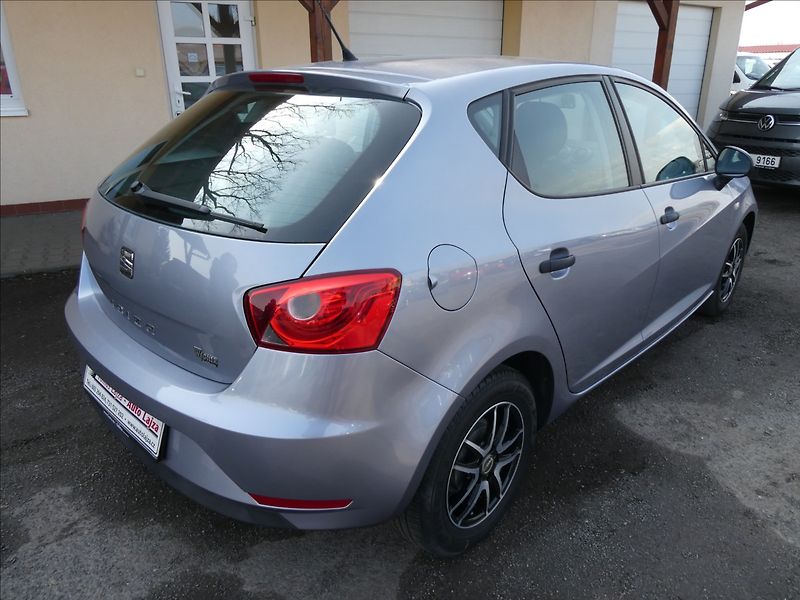 Seat Ibiza 1,0 MPi 55kW serviska - fotka 9 z 41