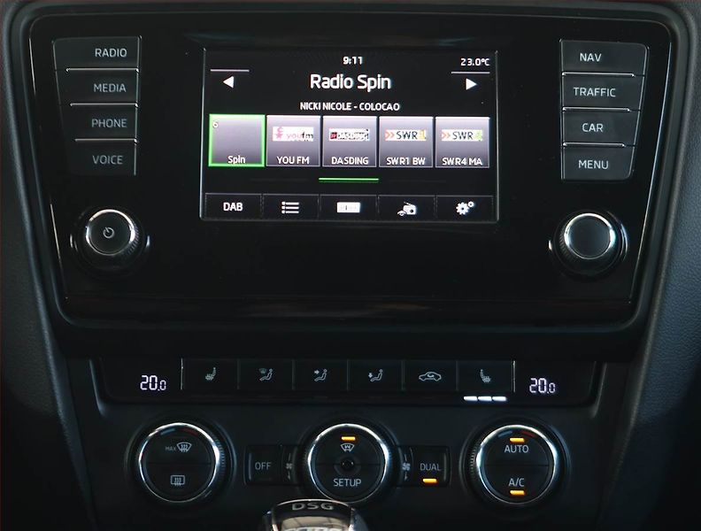 Škoda Octavia (2014) RS 2.0 TDI, Automat, Navi - fotka 12 z 22