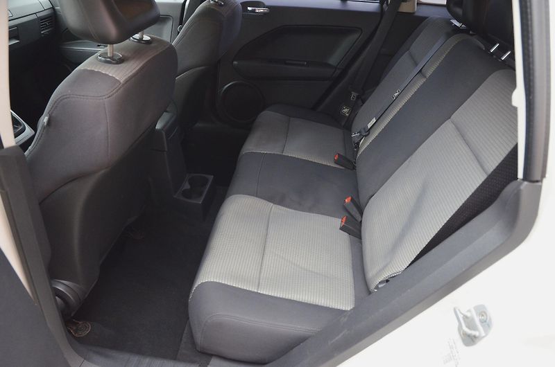 Dodge Caliber (2007) 2.0 CRD 103kW / ČR / TAŽNÉ - fotka 13 z 25
