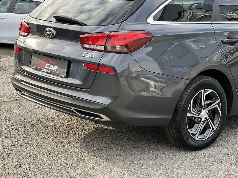 Hyundai i30 1.5T-GDi KAMERA PŮVOD ČR 1.MAJ - fotka 47 z 47