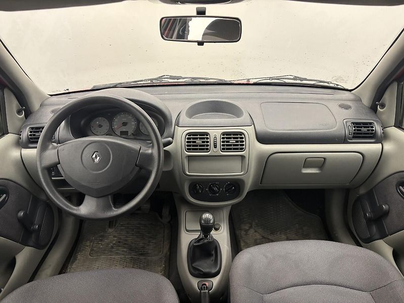 Renault Thalia 1.4 i - fotka 5 z 22