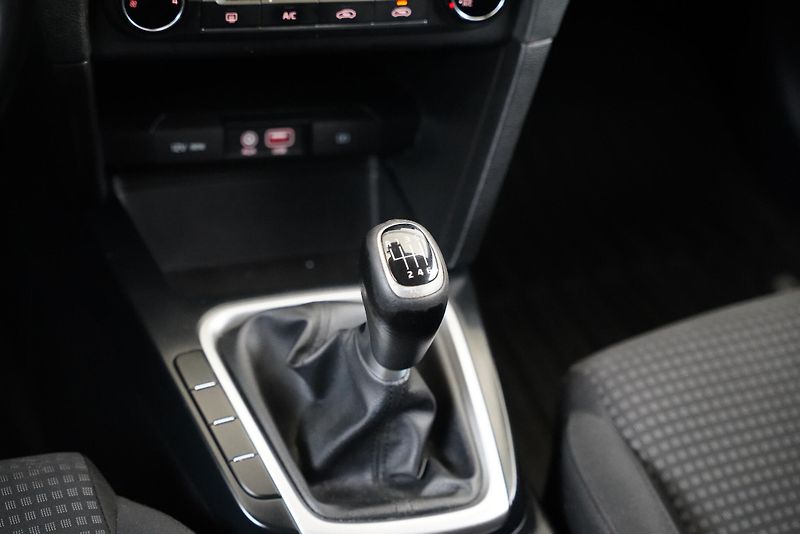 Kia Ceed - fotka 23 z 26