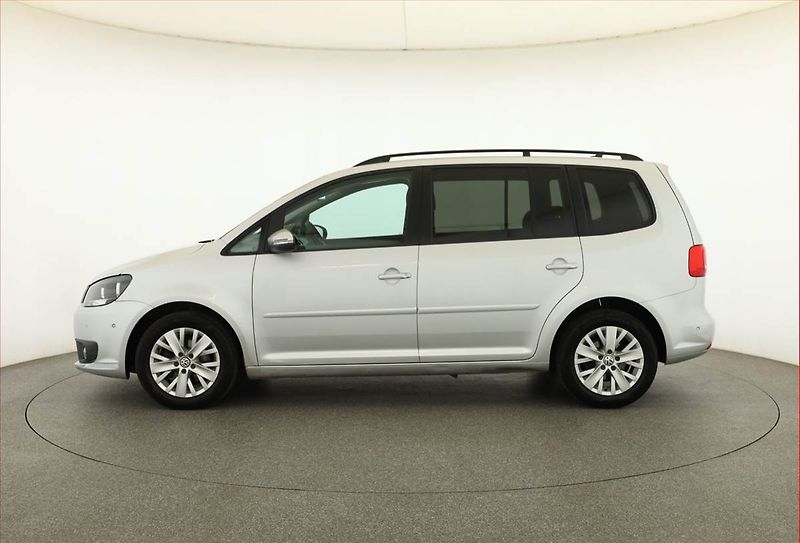 Volkswagen Touran (2013) 1.6 TDI, Automat, Serv.kniha - fotka 3 z 19