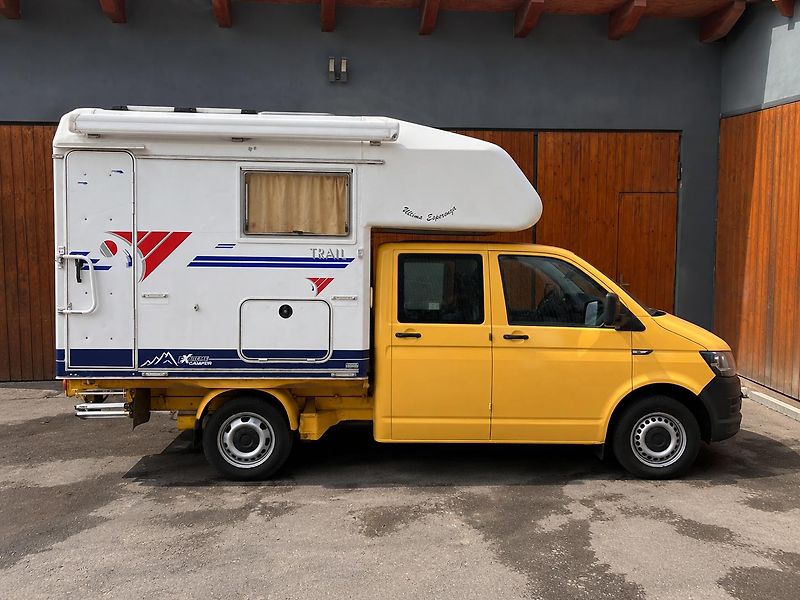 Volkswagen T6 (2017) 2.0TDi DOKA 6míst - DPH - fotka 2 z 31