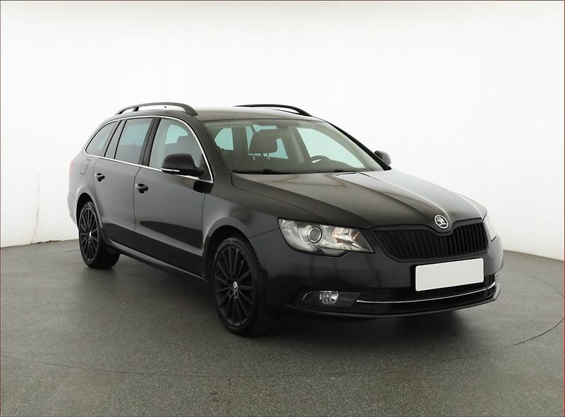 Škoda Superb (2013) Ambition 2.0 TDI, Automat - fotografie inzerátu