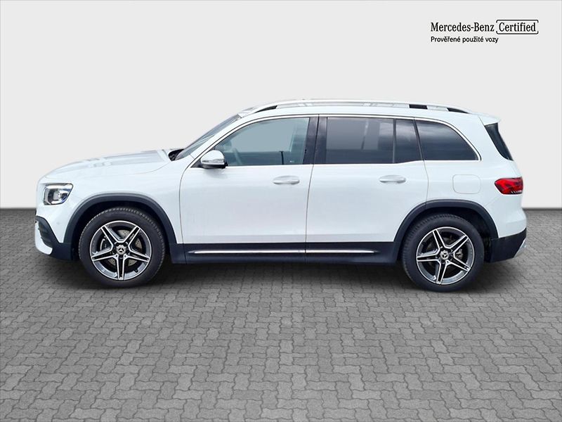 Mercedes-Benz GLB 200 4MATIC AMG Line - fotka 2 z 22