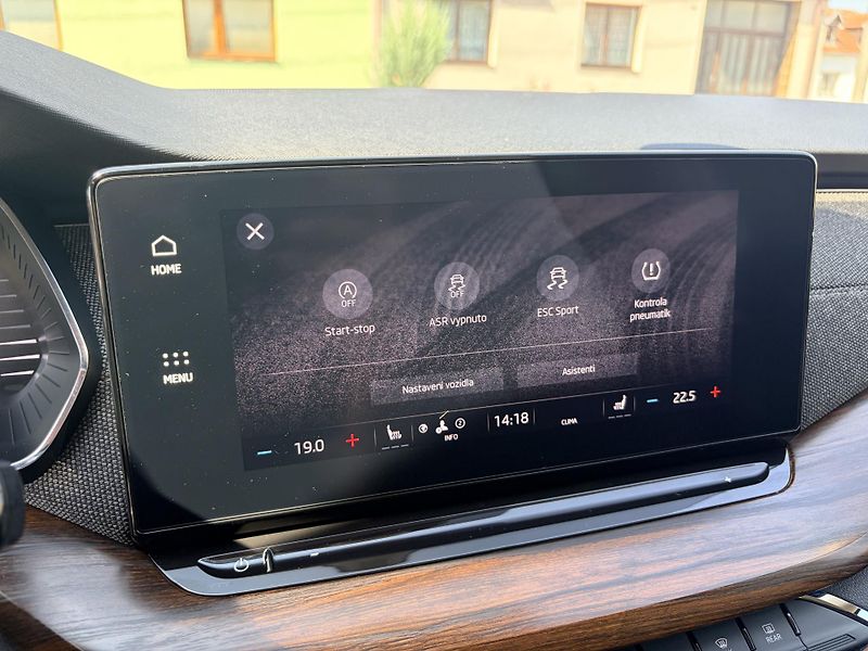 Škoda Octavia SCOUT 2.0 TDI DSG MATRIX - fotka 46 z 56