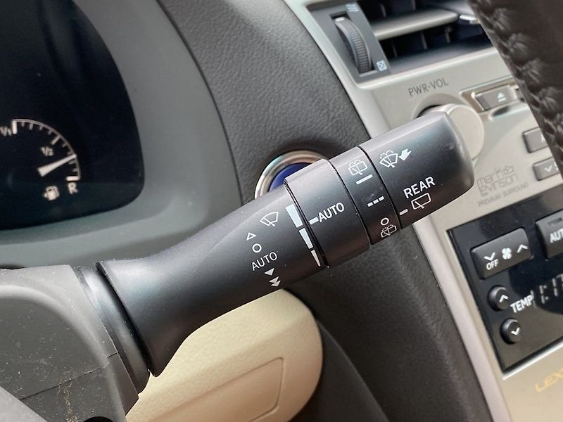 Lexus RX 450h 3.5HSD, ČR, navi, 4x4, +pneu - fotka 16 z 32