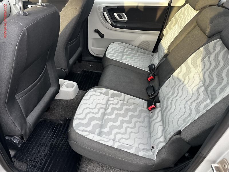 Škoda Roomster (2008) 1.2 12V, ČR, AC - fotka 10 z 13