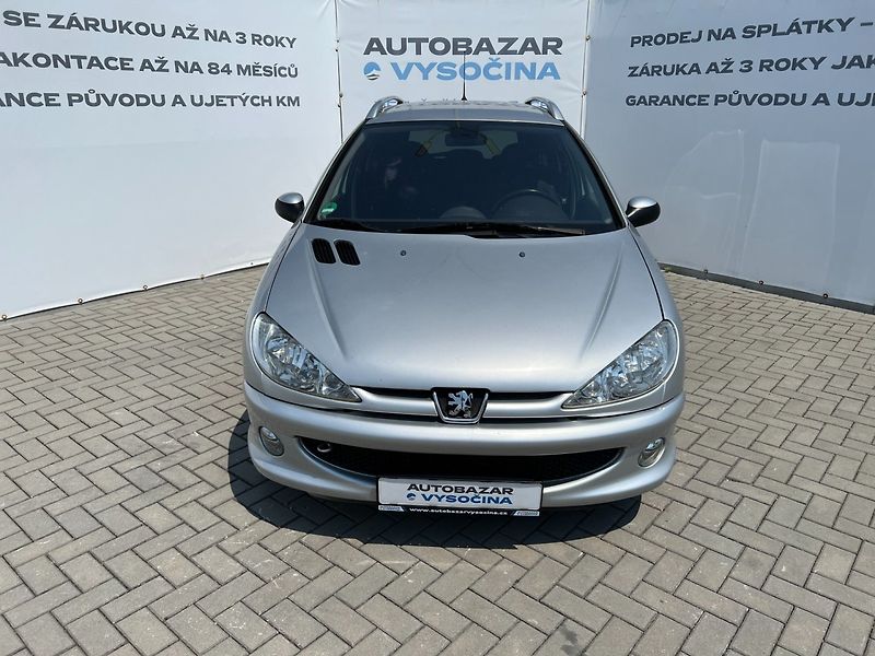 Peugeot 206 (2003) SW 1.6i 80kW QUIKSILVER - fotka 2 z 19
