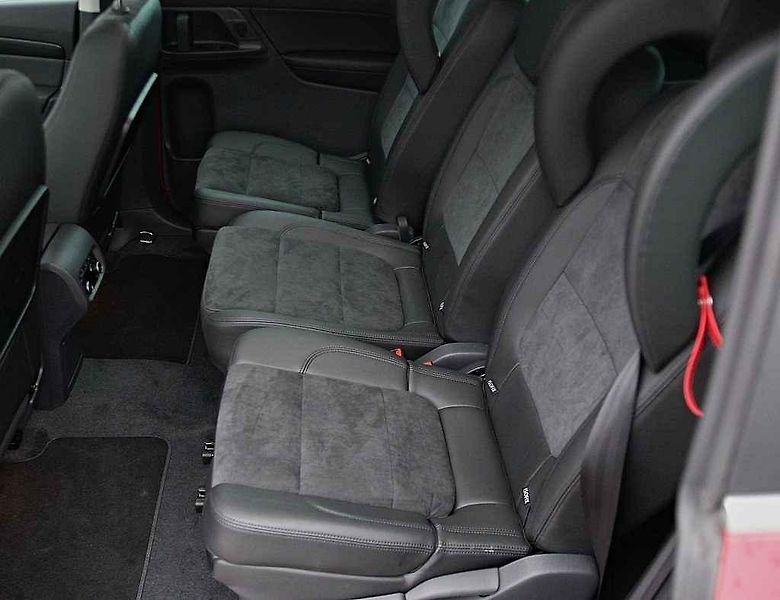 Seat Alhambra.
