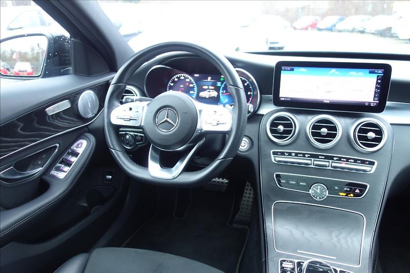 Mercedes-Benz Třídy C 220 CDi,ČR,1 MAJ.,4M,AMG. - fotka 22 z 43