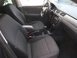 Škoda Rapid (2015) Spaceback 1.6 TDI, Xenony - náhled 9