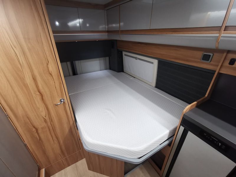 Affinity Ostatní (2024) Camper ONE 2,2 Mjet 132 kW 9AT - fotka 35 z 50