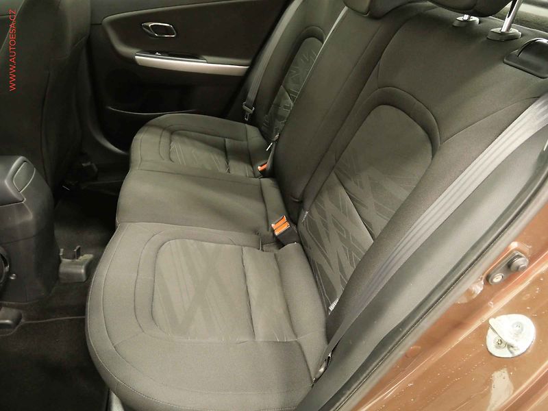 Kia Ceed (2013) 1.4i, 1.maj,ČR, servis.kniha - fotka 11 z 22