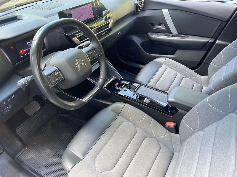 Citroën C4 (2021) 1.2 PureTech DSG - fotka 10 z 30