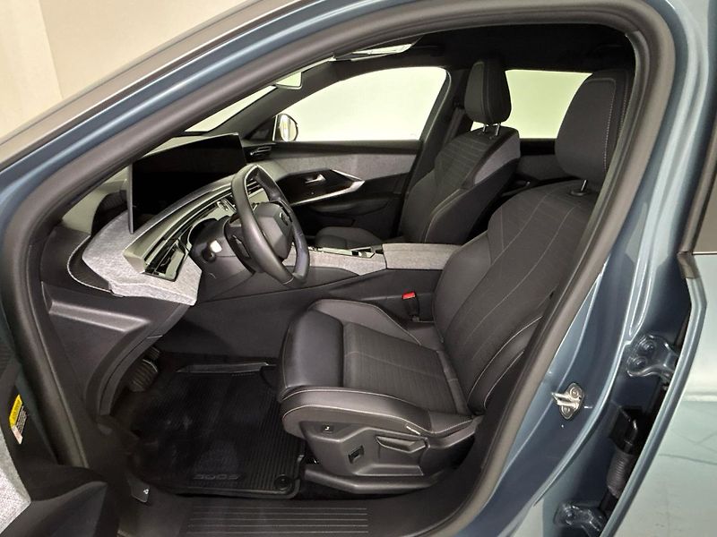 Peugeot 5008 Allure 136 e-DSC6 - fotka 7 z 30