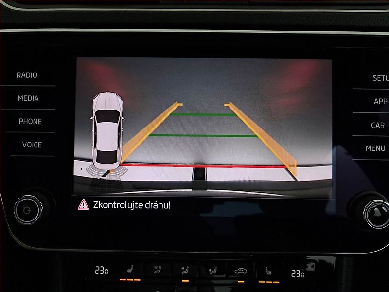 Škoda Superb (2019) 2.0 TDI, 4X4, Automat - fotka 17 z 19