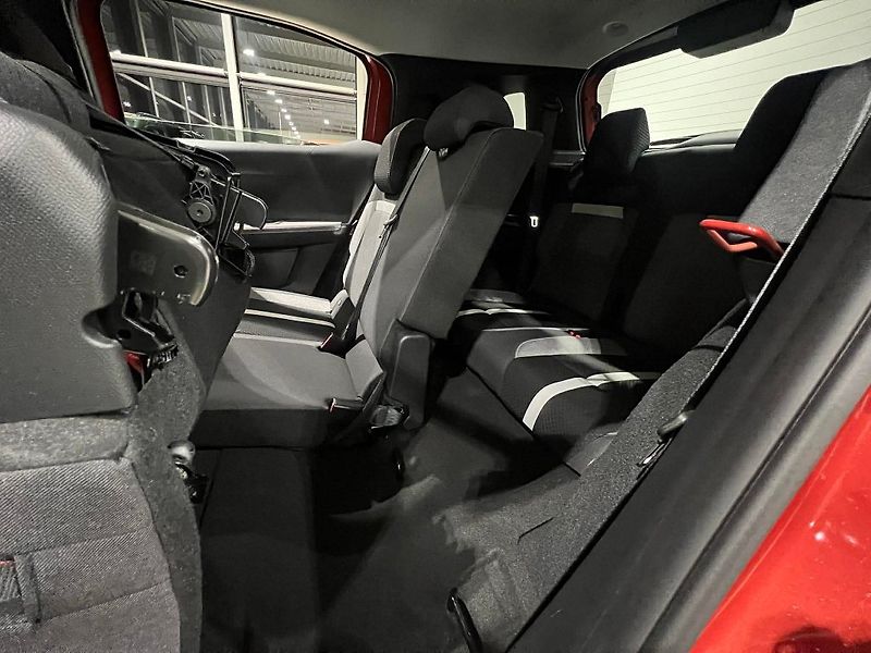 Opel Frontera GS Mild-Hybrid 7 míst- automat - fotka 23 z 36