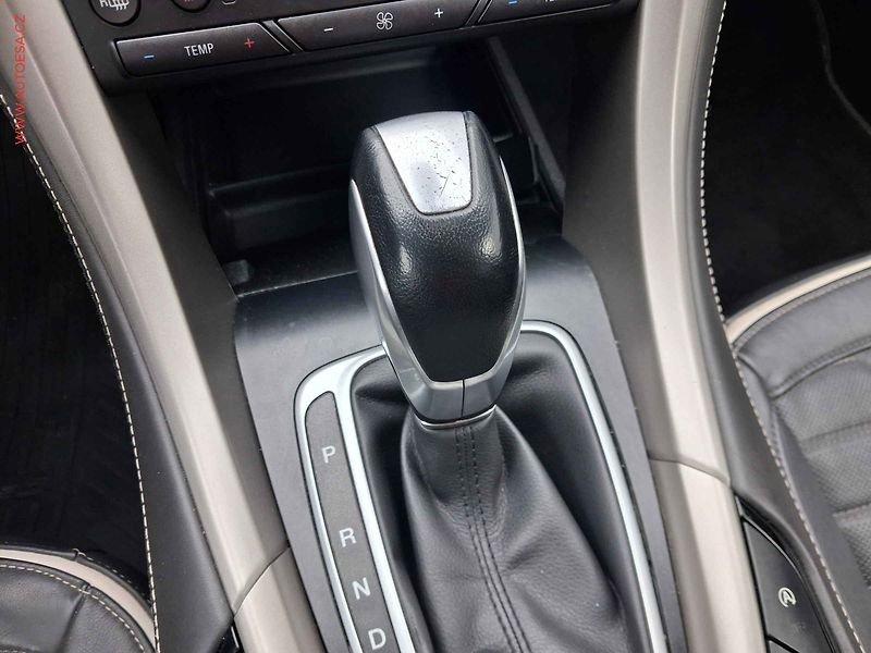 Ford Mondeo (2016) 2.0TDCi, ČR, AT - fotka 12 z 19