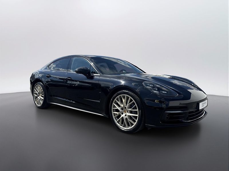 Porsche Panamera (2019) 4 E-hybrid - fotka 8 z 23