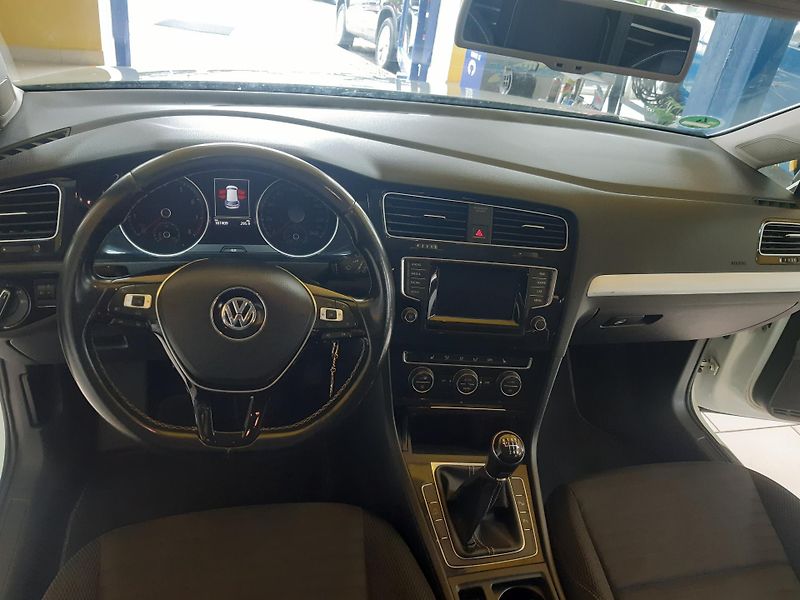 Volkswagen Golf 1.4 TSI DIGIKLIMA NAVI TEMPOM. - fotka 9 z 27