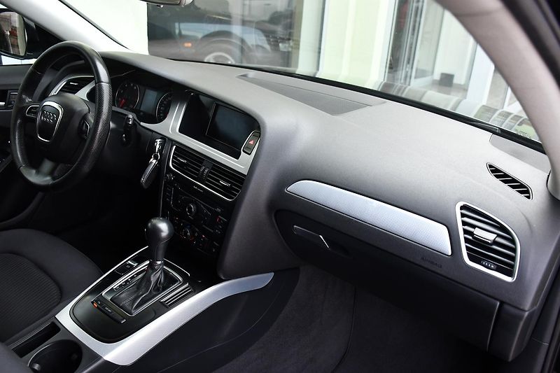Audi A4 1.8TFSi 118kW AT - fotka 18 z 34