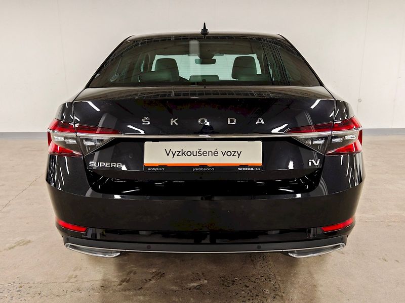 Škoda Superb (2024) iV 1.4 TSI 160 kW DSG L&K - fotka 25 z 28