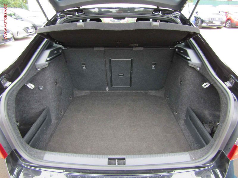 Škoda Octavia (2017) 2.0TDi 4x4, ČR, LED, AC, temp - fotka 7 z 16