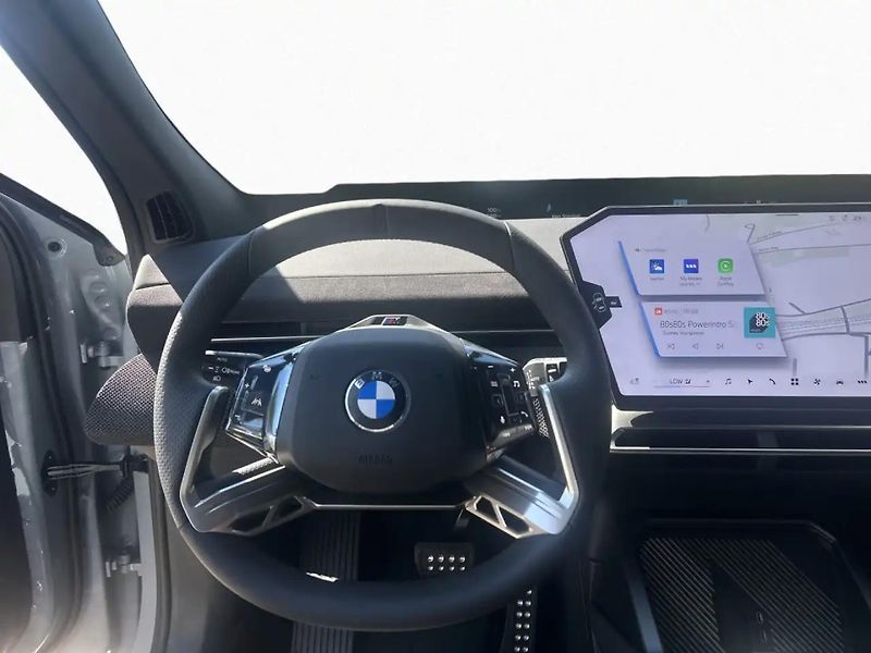 BMW iX3 50 xDrive M-Sport Pro HuD Pano - fotka 10 z 10