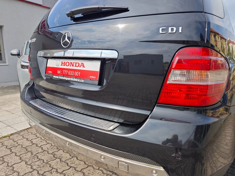 Mercedes-Benz Třídy M (2006) 320CDi 4Matic AirMatic nové ČR - fotka 40 z 47