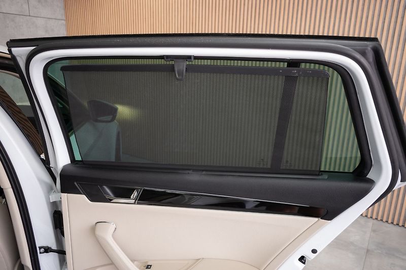 Škoda Superb TDI 147kW 4x4*L&K*TAŽNÉ*ČR 1.M - fotka 17 z 49