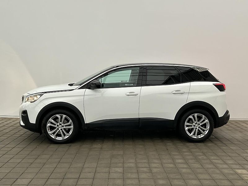 Peugeot 3008 1.2 T ACTIVE - fotka 8 z 26