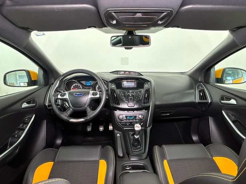Ford Focus ST - fotka 5 z 25