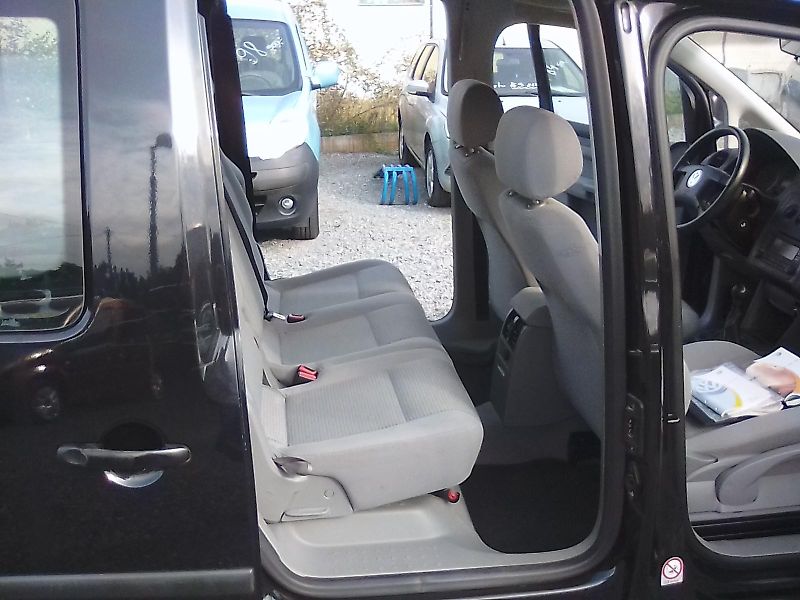 Volkswagen Caddy (2005) 1.6i 16V, závěs - fotka 21 z 30